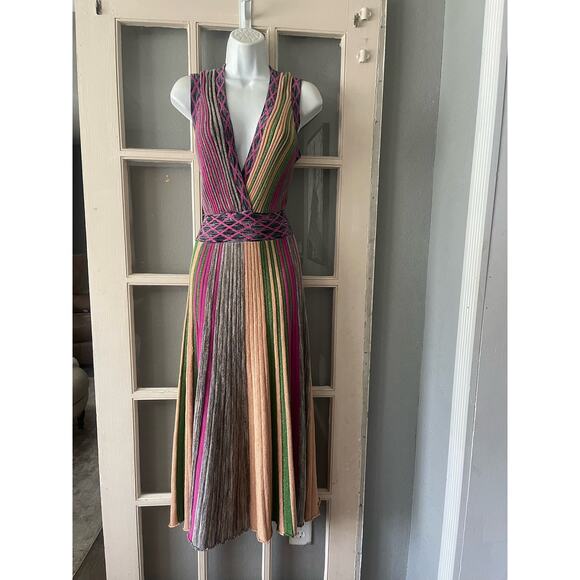 Haute Rogue Dress - Picture 2 of 10